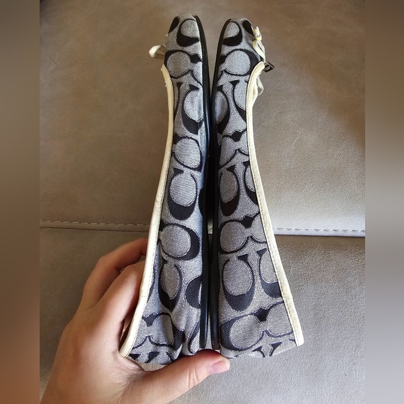 Coach Poppy Darling gray logo pattern ballet flats size 9B - Picture 6 of 8